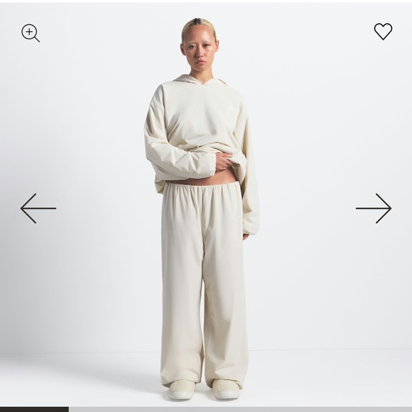 SKIMS Pants - North Face x Skims Ventrix Pants in bone size large